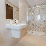 Flat 2 Mlh 3bed Next To By Homely! Apartment