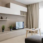 Flat 2 Mlh 3bed Next To By Homely! Apartment Mellieha