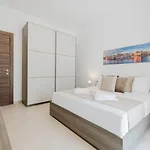 Flat 2 Mlh 3bed Next To By Homely! * Mellieha