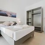 Apartment Flat 2 Mlh 3bed Next To By Homely!