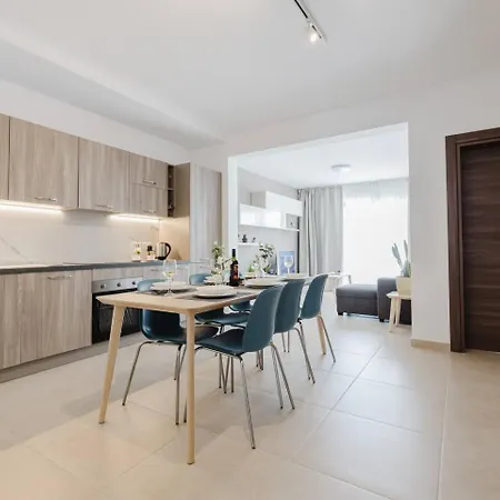 Flat 2 Mlh 3bed Next To By Homely! Apartment Mellieha