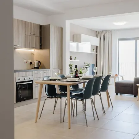 Flat 2 Mlh 3bed Next To By Homely! Apartment Mellieha
