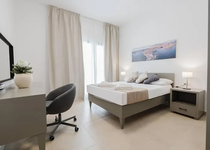 아파트 Flat 2 Mlh 3bed Next To By Homely! 멜리에하