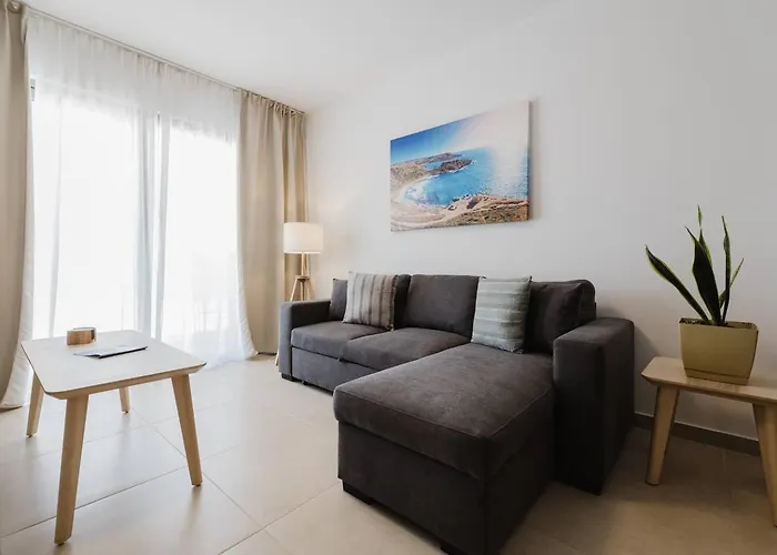 Flat 2 Mlh 3bed Next To By Homely! 아파트 멜리에하