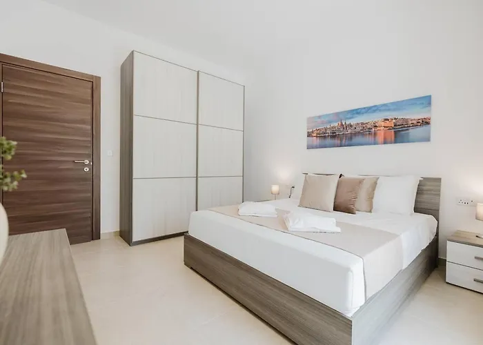 Flat 2 Mlh 3bed Next To By Homely! * 멜리에하