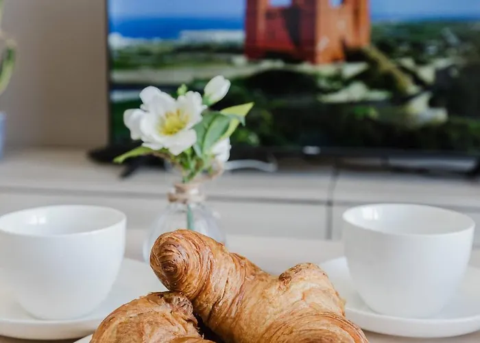 Flat 2 Mlh 3bed Next To By Homely! 아파트